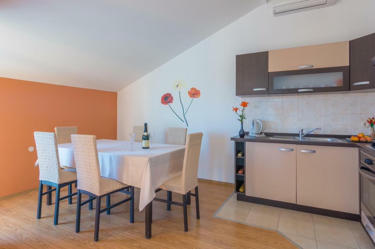Apartments Lotus Sukošan 외부 사진