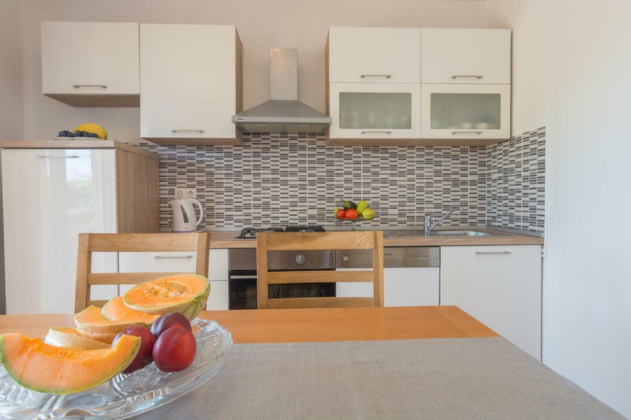 Apartments Lotus Sukošan 외부 사진
