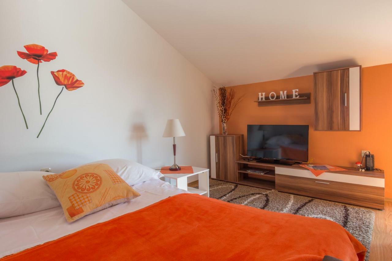 Apartments Lotus Sukošan 외부 사진
